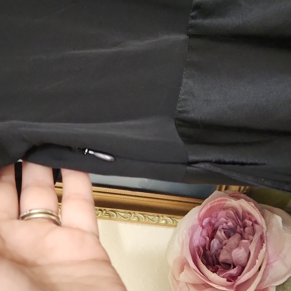 Sexy Y2K 100%Silk Black Waist Defined Size Medium Sexy Flirty Feminine Whimsical - Picture 7 of 12